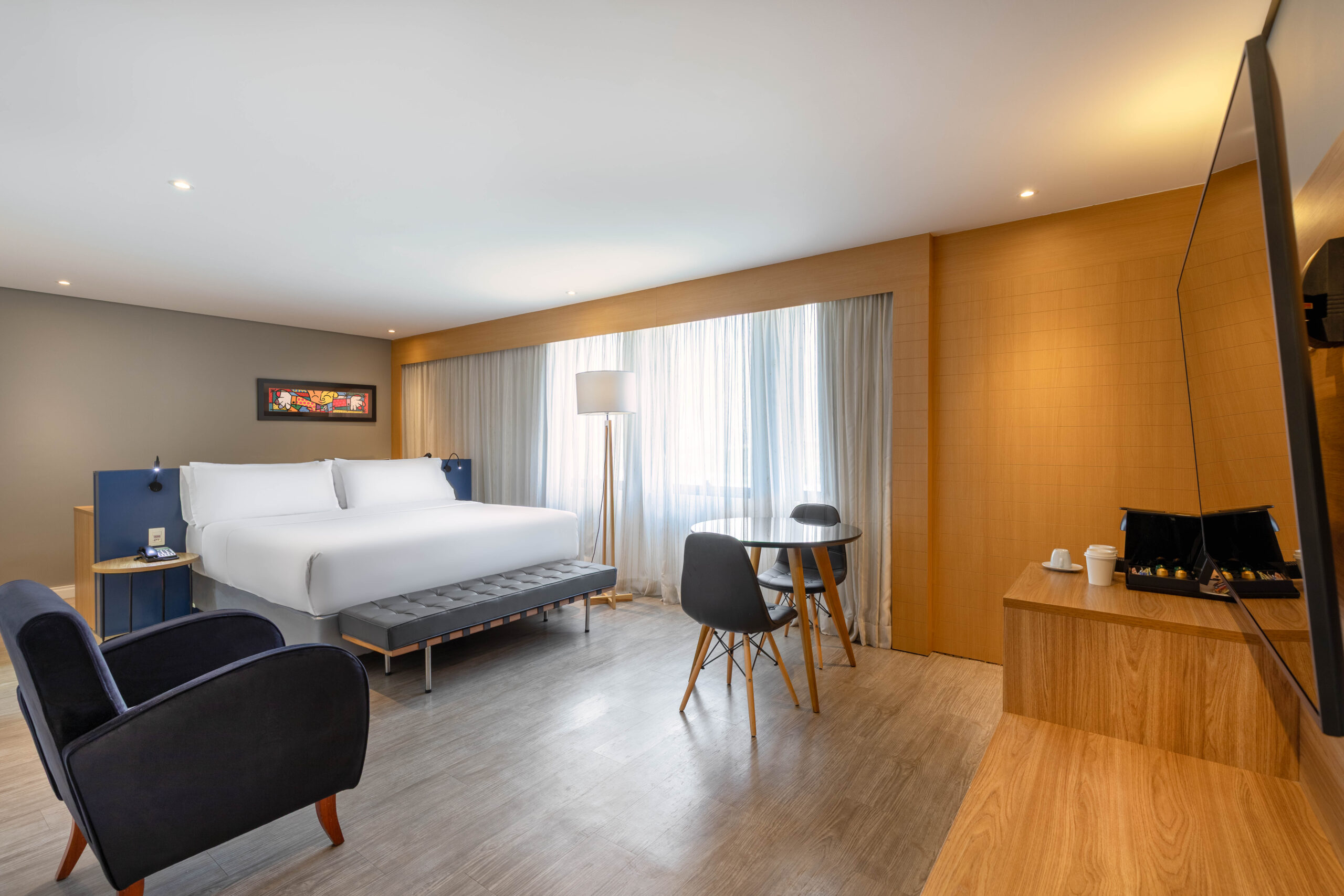 HolidayInn-04