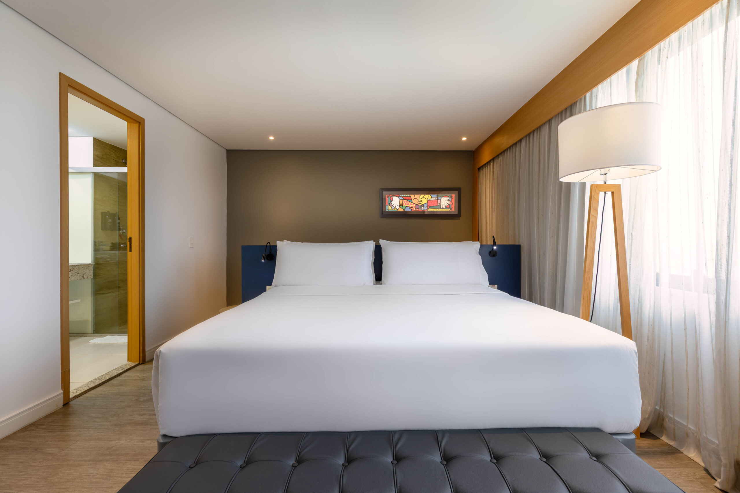 HolidayInn-06
